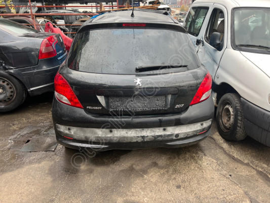 Peugeot 207 çıkma bagaj kapağı