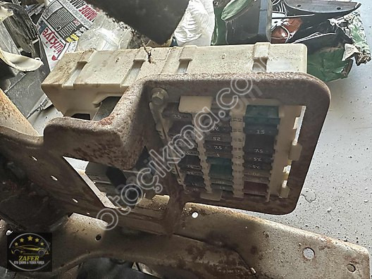 FORD CONNECT İÇ SİGORTA KUTUSU ZAFER OTO'DAN