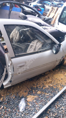 OPEL VECTRA B SAĞ ÖN KAPI BOŞ.OTO ERKAN ÜNYE