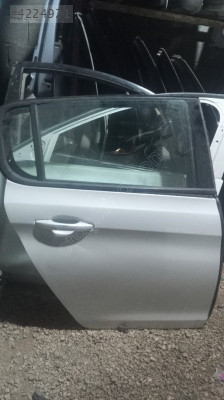 Peugeot 308 Sağ arka kapı dolu hatasız