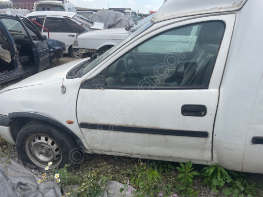Opel Combo sol ön kapı