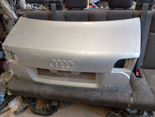 AUDİ A 4 ARKA BAGAJ