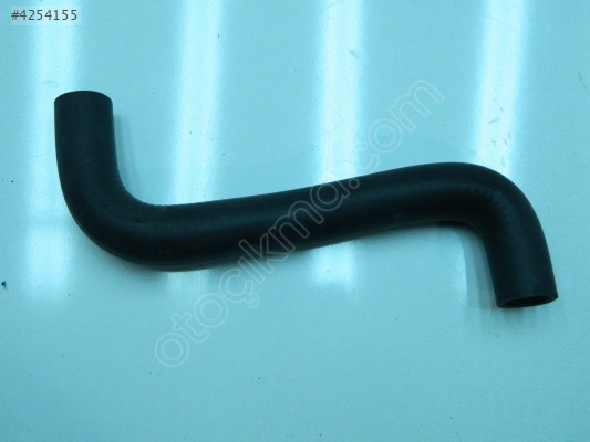 HORTUM YEDEK SU DEPOSU PASSAT 81-87 026121063M