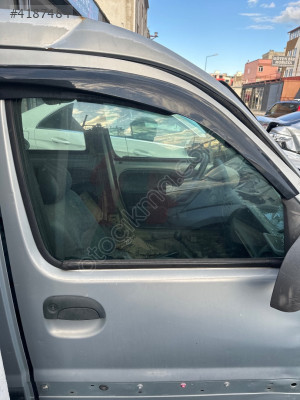 Renault kangoo sağ ön kapı camı cam
