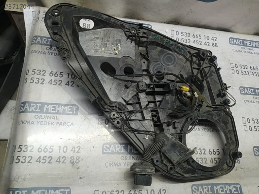 ÇIKMA FORD FİESTA SOL ARKA CAM KRİKOSU K-806