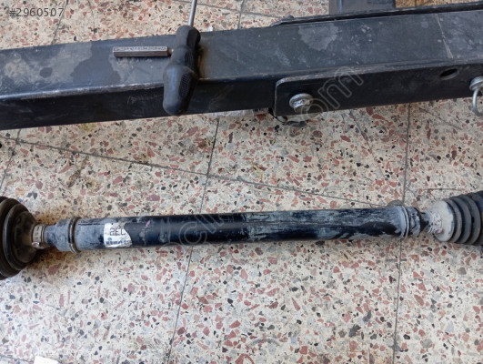 Volkswagen Jetta sağ ön aks akis