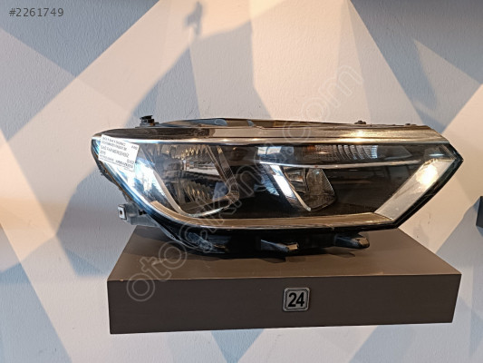 VOLKSWAGEN PASSAT B8 SAĞ FAR MERCEKSİZ 2015 90049911 3G19410