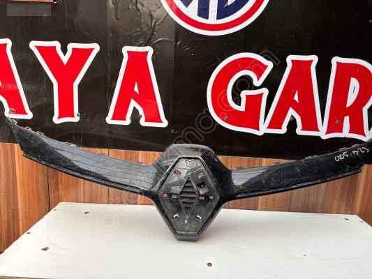 Renault Clio 5 ön panjur 620786224r. 2019 2023