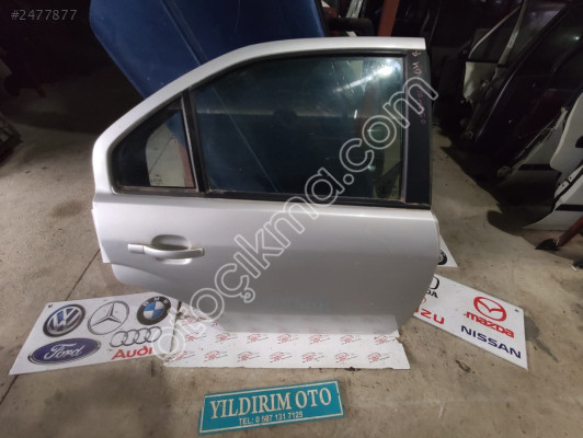 FORD MONDEO SAĞ ARKA KAPI