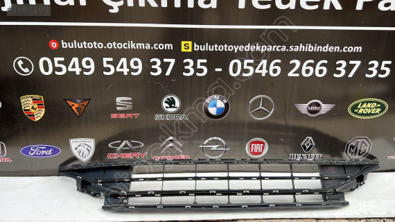 2019-22 VW Passat B8.5 Ön Tampon Orta Izgara - 3G0853677AA