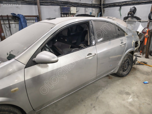 Nissan primera sol arka kapı