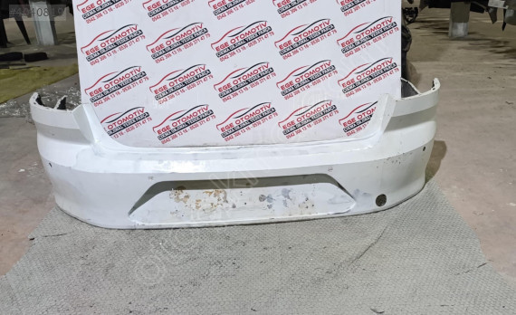 VW PASSAT B8 BEYAZ ARKA TAMPON ORJINAL