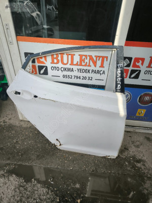 Hyundai Elantra sağ arka kapı orijinal çıkma