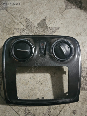 DACİA SANDERO KLİMA ORTA ÜFLEME