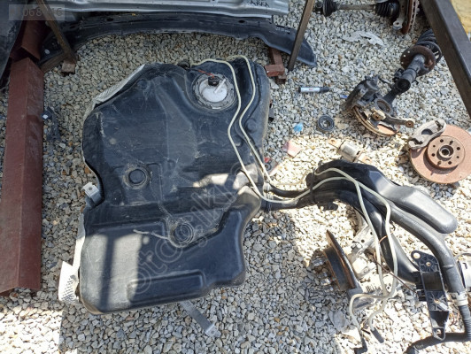 Audi A3 yakıt deposu