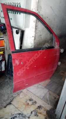 NİSSAN VANETTA LD23 SAĞ ÖN KAPI