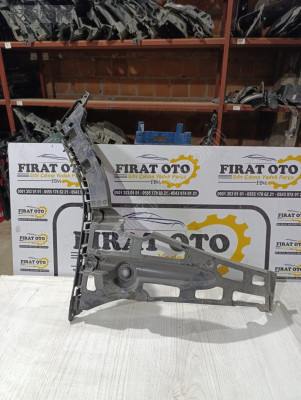 A2068800301 MERCEDES C SERİSİ W206 SOL ARKA TAMPON BRAKETİ