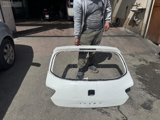 SEAT İBİZA BEYAZ BAGAJ KAPAĞI ORJINAL LOKALLIK
