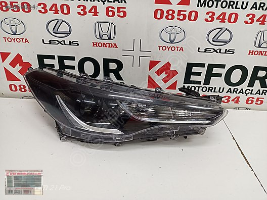 TOYOTA COROLLA CROSS DÜZ SAĞ FAR ÇIKMA ORİJİNAL PARÇA 2022-2023