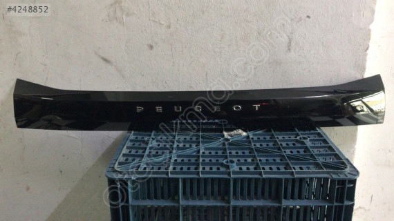 PEUGEOT 408 BAGAJ KAPAĞI DIŞ KAPLAMASI ÇIKMA ORJİNAL YEDEK PARÇA