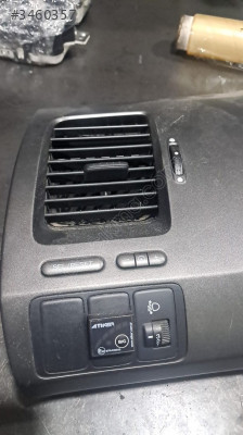 Honda FD6 Sol Kalorifer Üflemesi  Izgarası