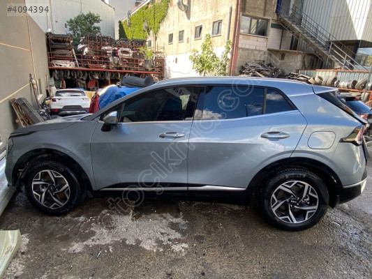 KİA SPORTAGE SOL ARKA KAPI SÖKME HATASIZ DOLU 2021-2024