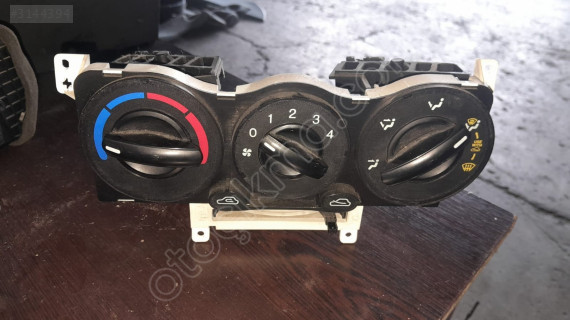 Hyundai getz klima kontrol paneli çıkma
