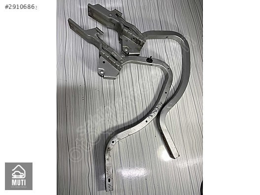 844003137R-844016217R RENAULT FLUENCE BAĞAJ MENTEŞE