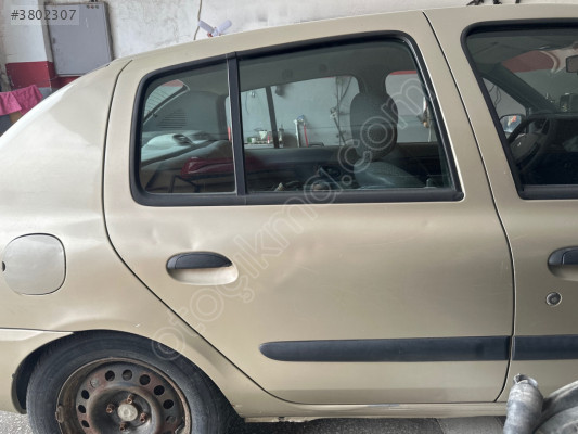 Renault clio symbol 1999-2009 Sağ arka kapı hatasız