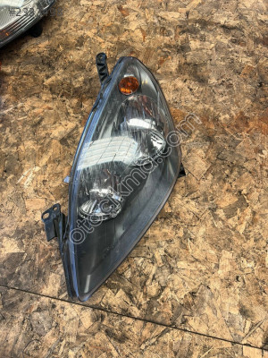 Opel Zafira Çıkma ön sol far