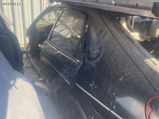 Toyota Corolla sol arka kapı çıkma 1999 HACBAK