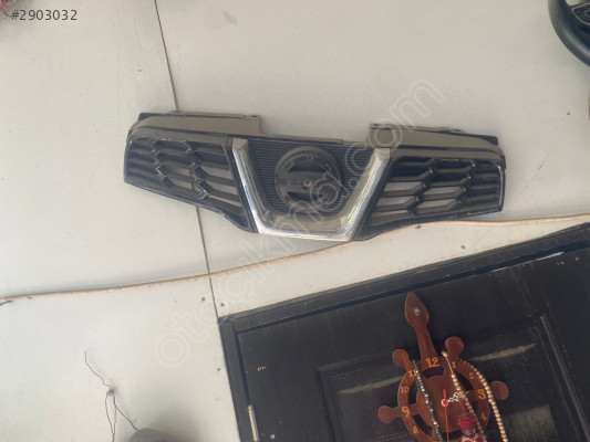 Nissan Qashqai ön panjur