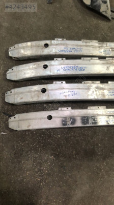 2005-2009 MERCEDES S500 ÖN TAMPON DEMİRİ