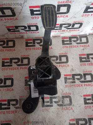 PEUGEOT 208 Debriyaj Pedalı  9824263080