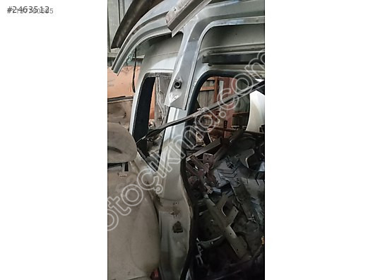 Renault Kangoo için Sağ Arka Çamurluk - Oto Çıkma Parç