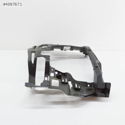 1K8807262 VW SCİROCCO 2015+ ÖN TAMPON SİS İÇ BRAKETİ SAĞ