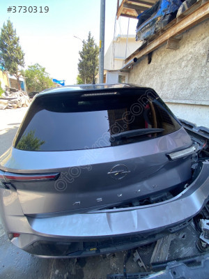 2022 Opel Mokka Bagaj Kapağı Orjinal Çıkma