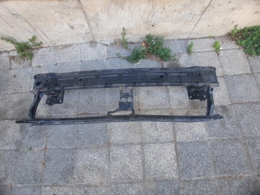 AUDİ Q2 TAMPON DEMİRİ