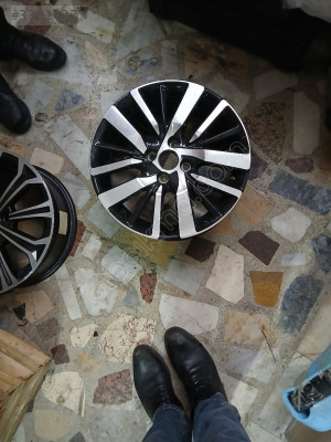 Honda City yeni model çelik jant