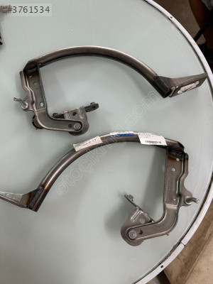 Ford Focus Kaput Menteşesi