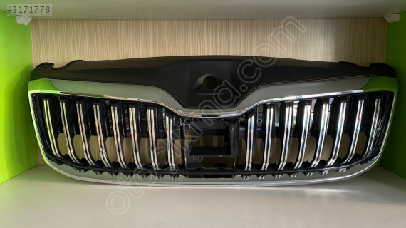 2019 SONRASI  SKODA SUPERB ÖN PANJUR KROM ÇITALI 3V0853653G FOD