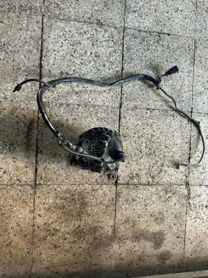 2015-2018 VW PASSAT DCX ŞARJZ DİNAMOSU ORJ ÇIKMA