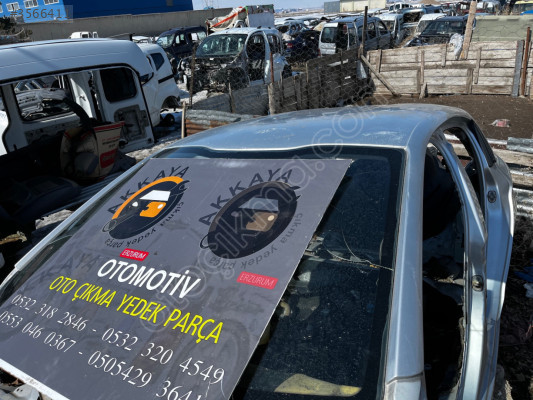 Peugeot 208 Kesme Tavan Hatasız Orjinal Çıkma