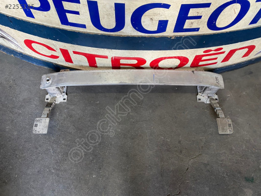 PEUGEOT PEJO 2008 ÖN TAMPON DEMİRİ ÇIKMA ORJ TEMSAN OTO