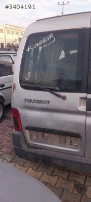Peugeot Partner  Arka Sol Bagaj Kapagi