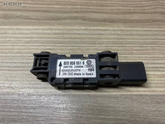 AUDI A8 DARBE SENSÖRÜ 2002 2007 8E0959651B ÇAĞRI OTO MASLAK