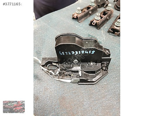 BMW F25 Sağ Arka Kapı Dış Kilit 51227318418
