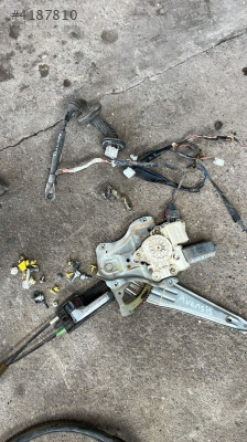 Toyota Avensis Silecek mekanizması