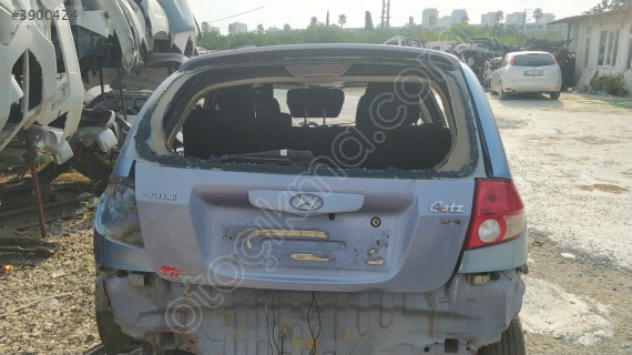 Hyundai Getz 2004 model arka bagaj kapağı