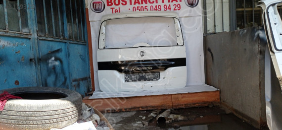 Fiat Fiorino 2017 2023 çıkma arka bagaj kapağı